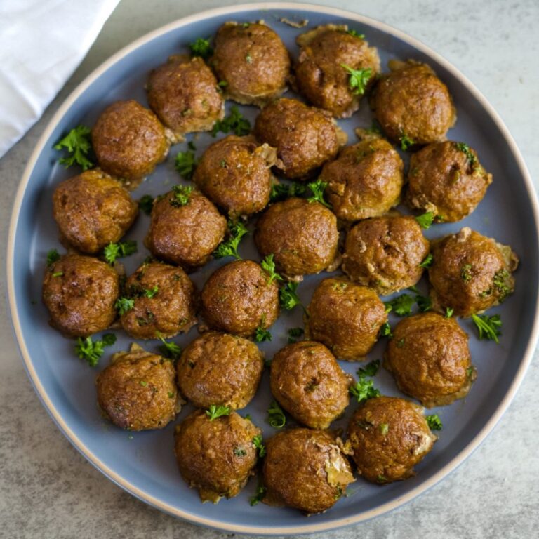 lamb meatballs on a circular plate